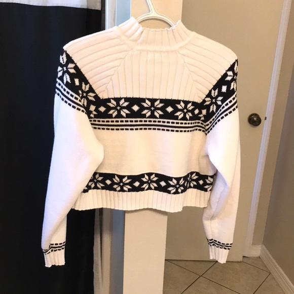 La Hearts Black and White Turtleneck Sweater - Picture 4 of 4